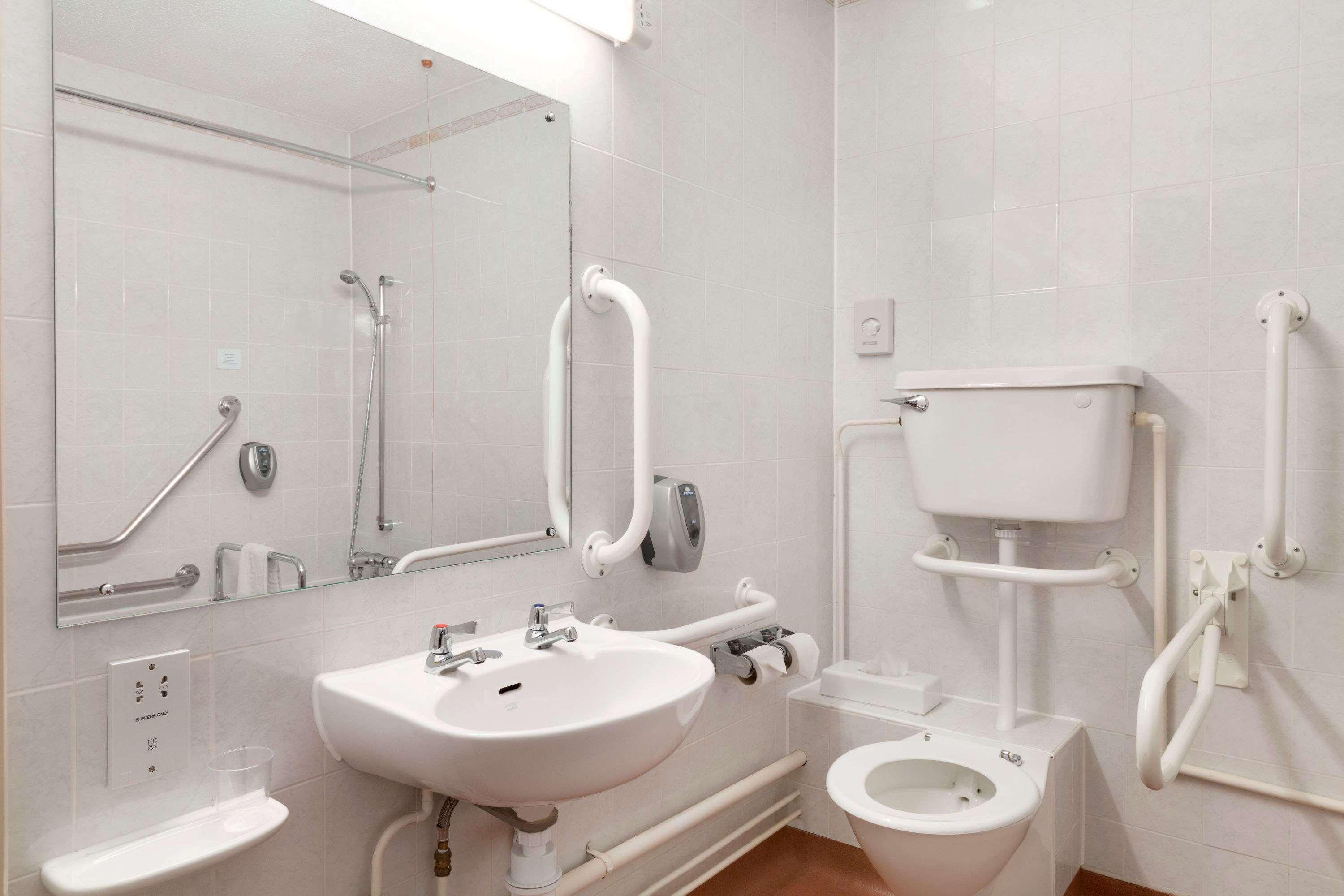 Days Inn Southampton Rownhams Chilworth  Bagian luar foto