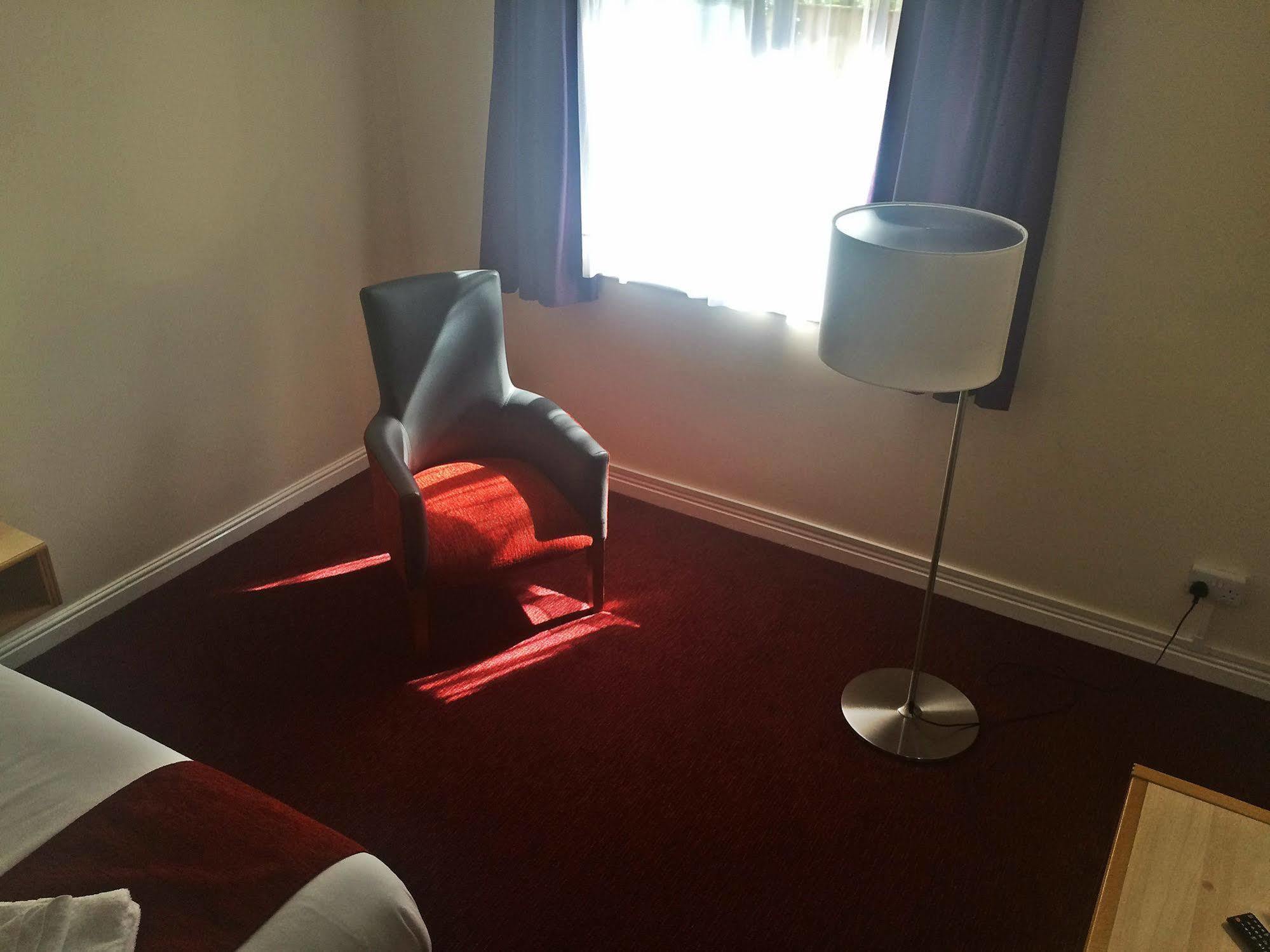 Days Inn Southampton Rownhams Chilworth  Bagian luar foto