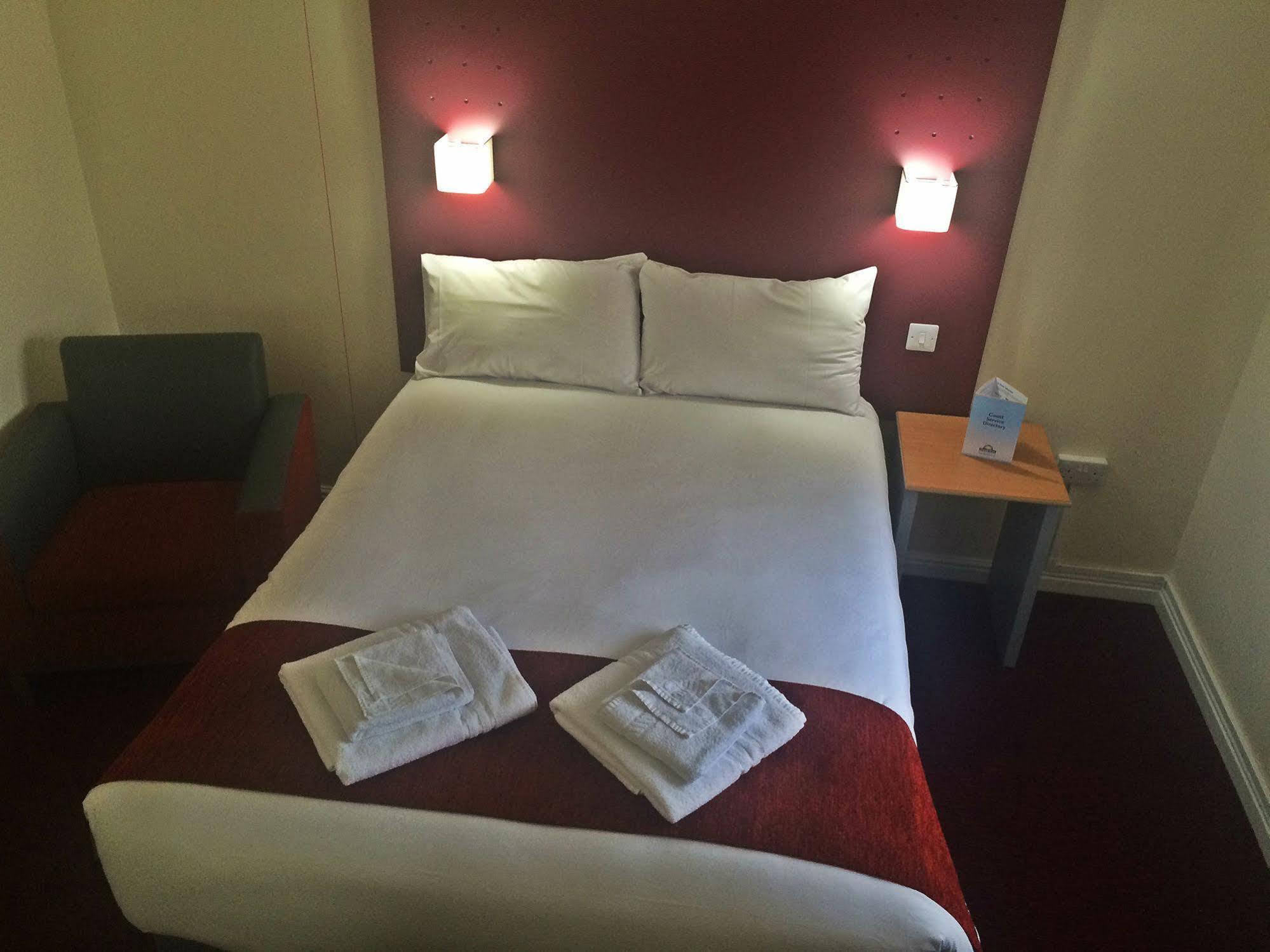 Days Inn Southampton Rownhams Chilworth  Bagian luar foto